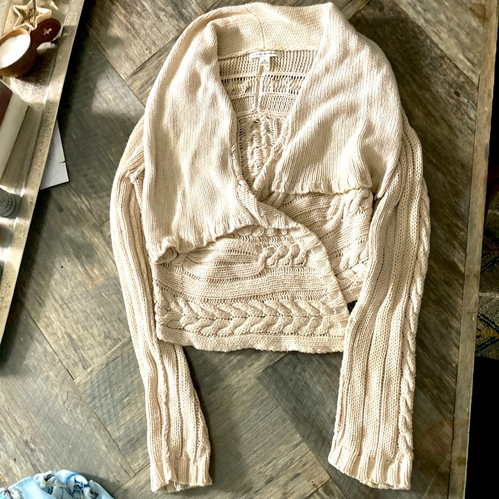Women’s long sleeve cardigan